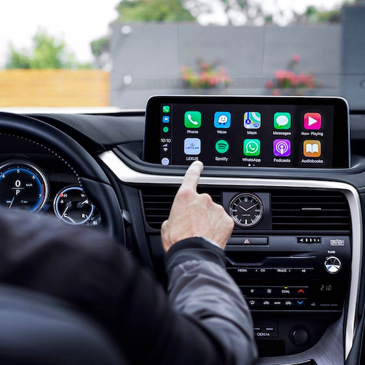 Apple CarPlay with a Disability