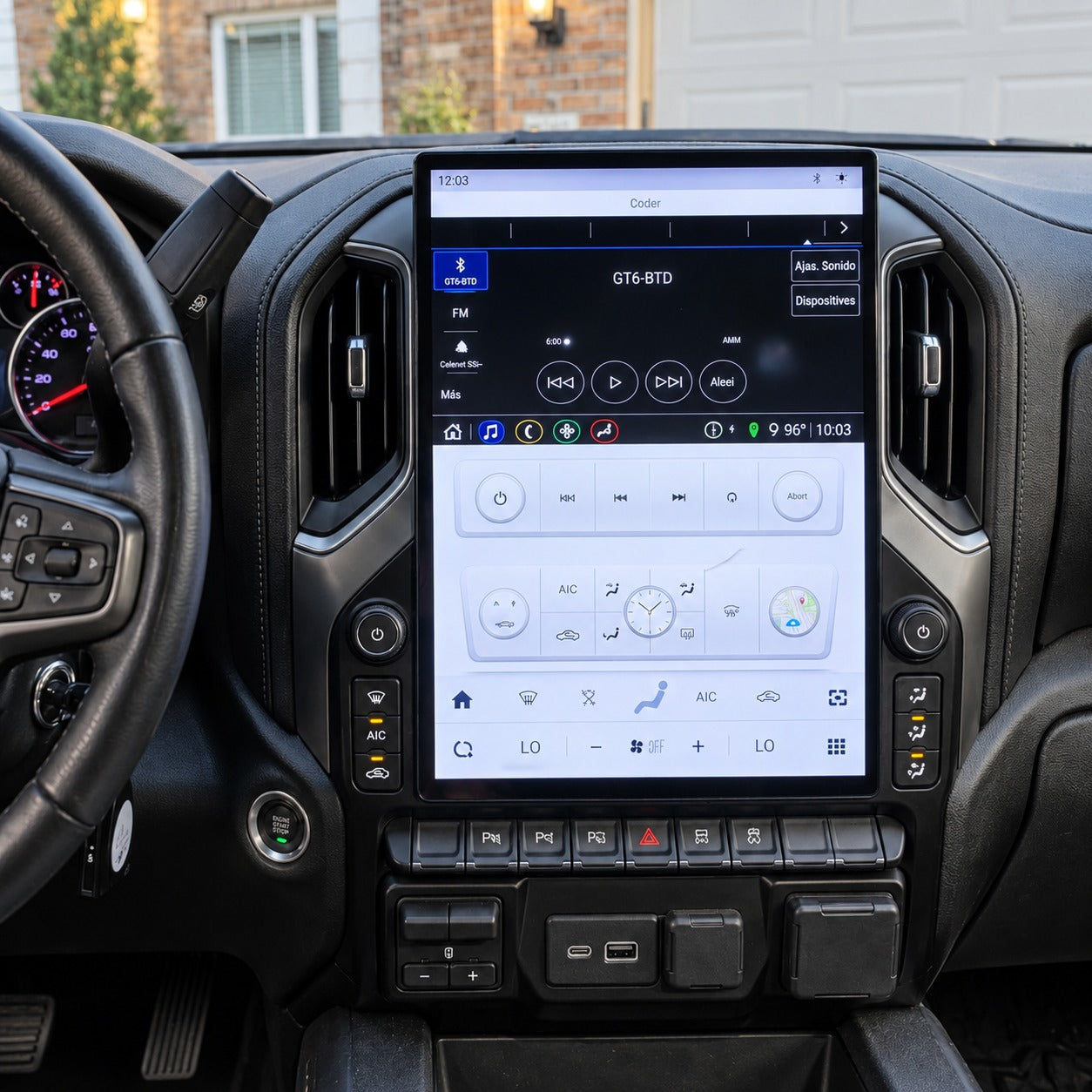 Chevrolet Silverado Tesla Screen 2007-2026 B-Version