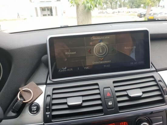 Installed Apple Carplay & Android Auto Screen on an BMW X5