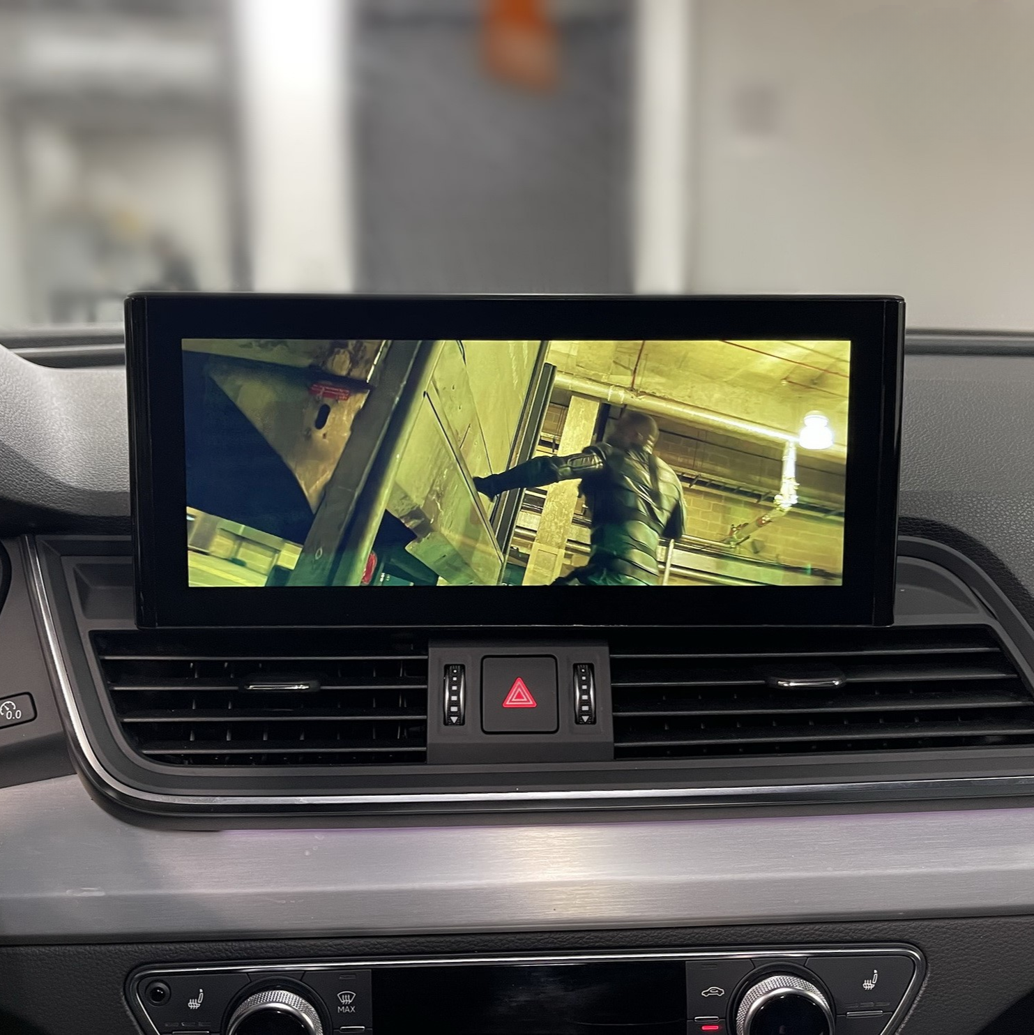 Audi Q5 Apple Carplay & Android Auto Screen