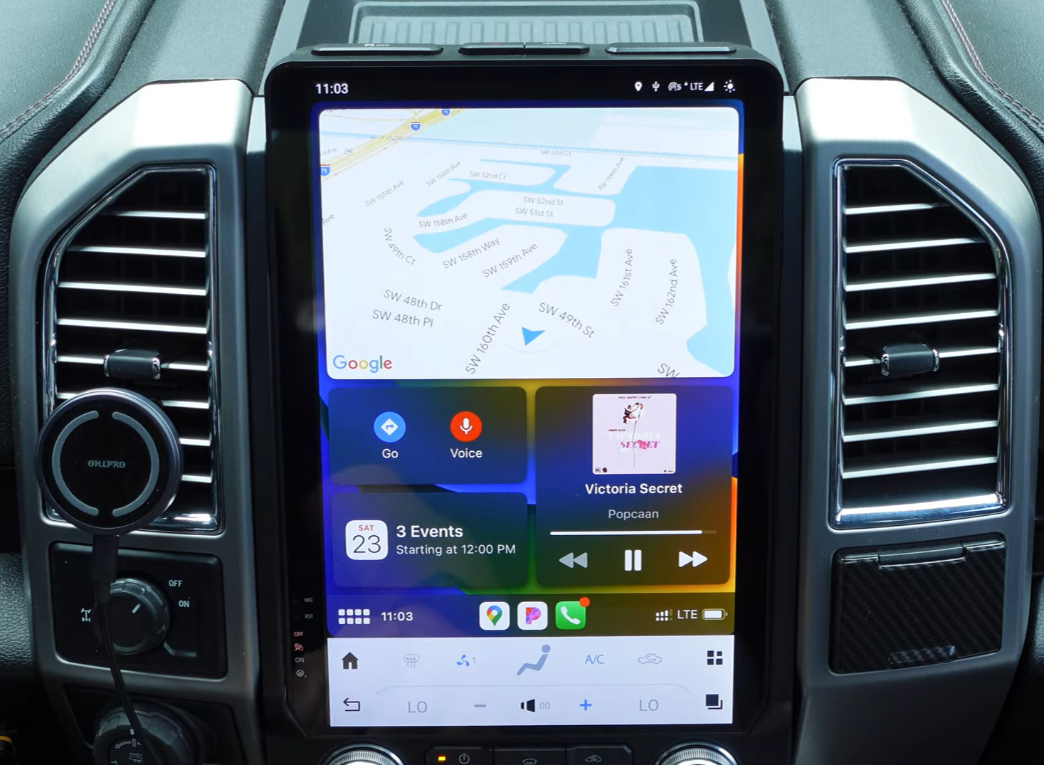 Ford F150 Tesla-style Carplay Screen