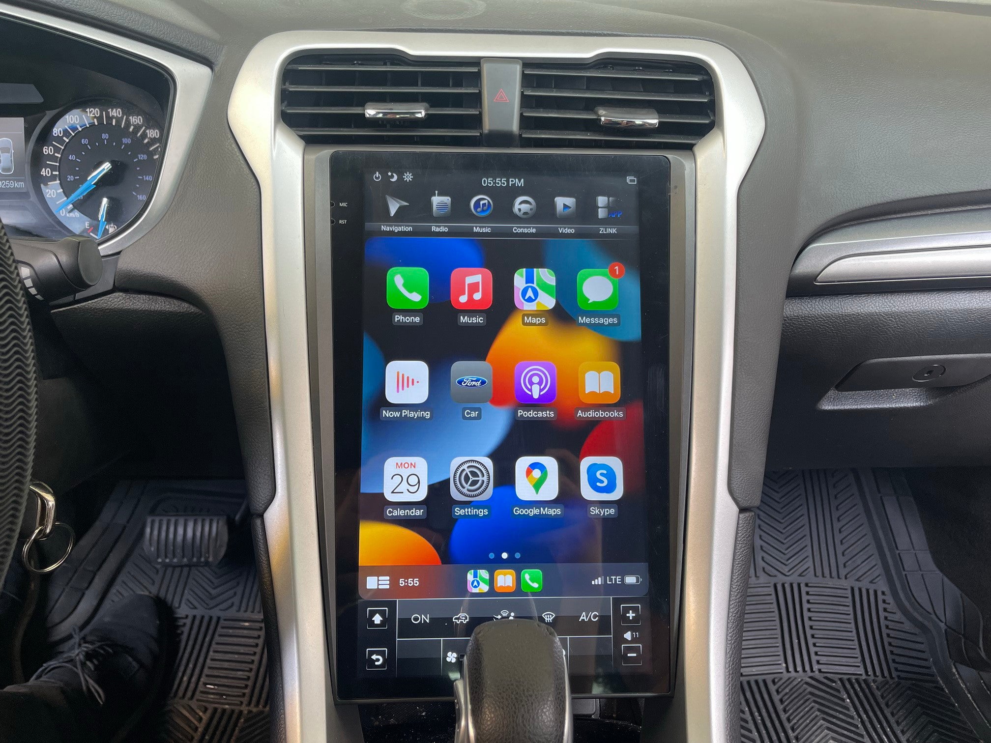 Ford Fusion Tesla Screen