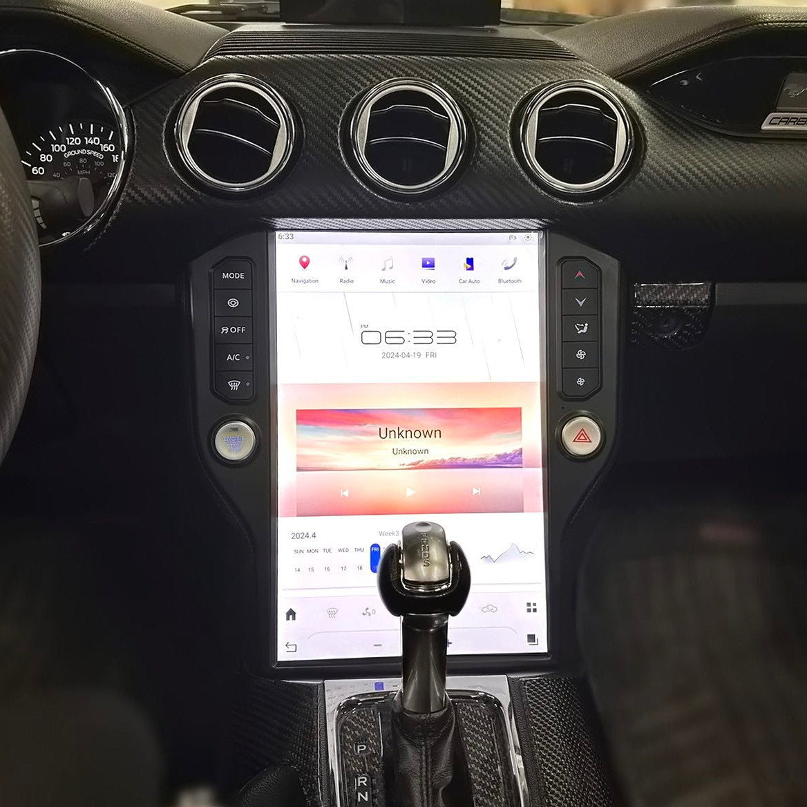 Ford Mustang Tesla Screen
