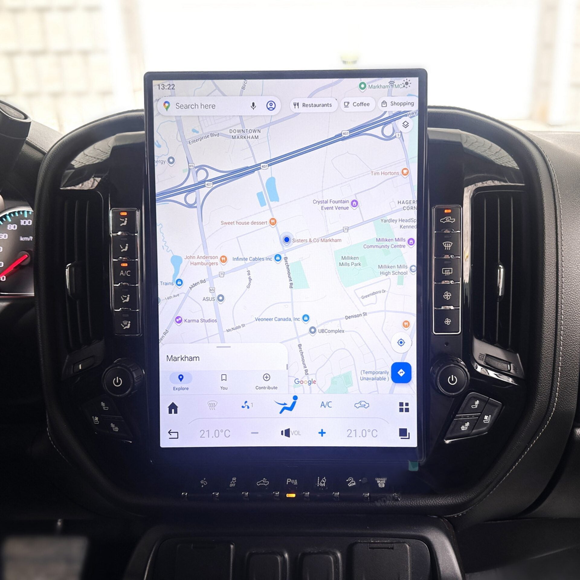 Tesla Screen Example Tesla-Style CarPlay Screen for GMC | Merge Screens