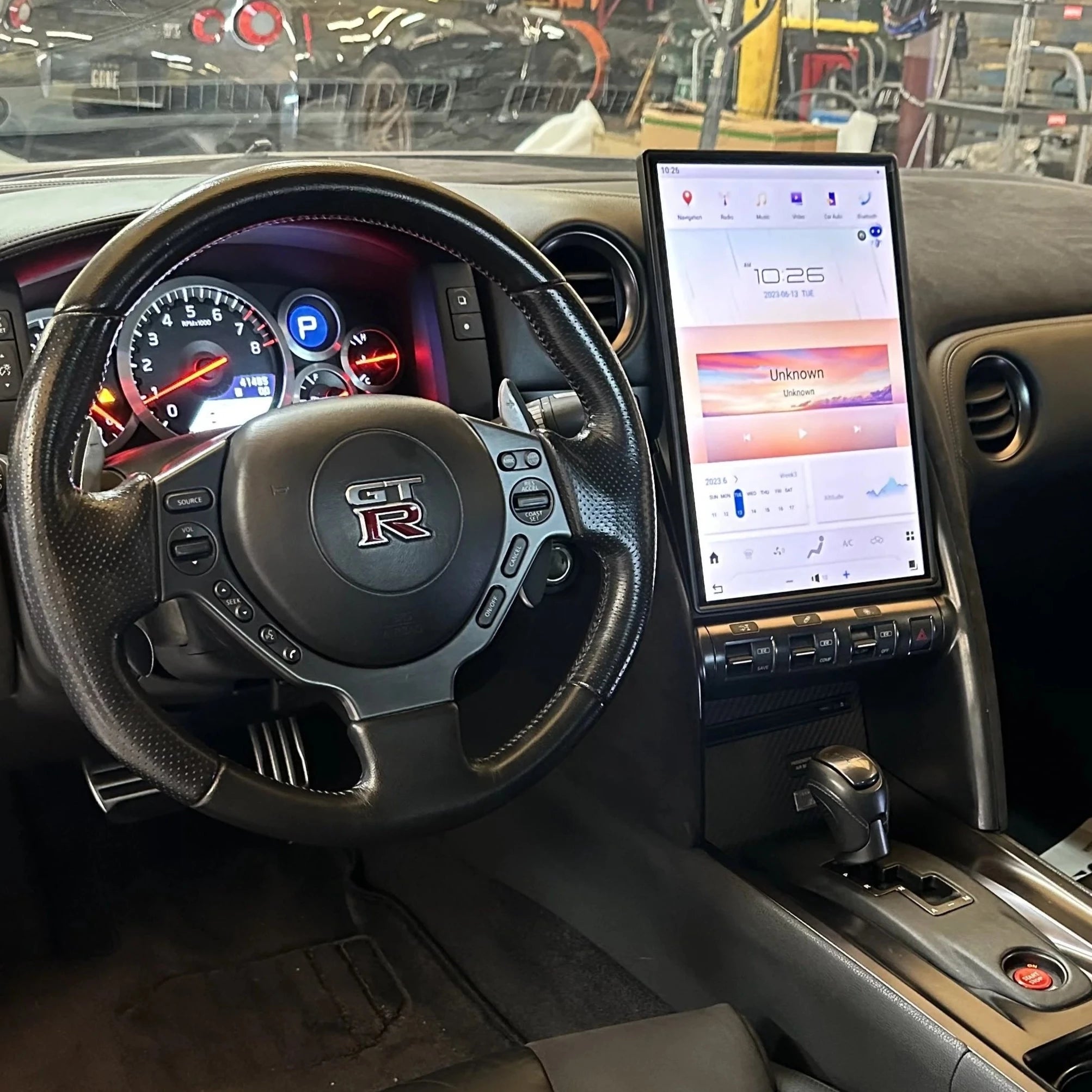 Nissan GT-R 2008-2017 | Tesla-style Apple Carplay Screen