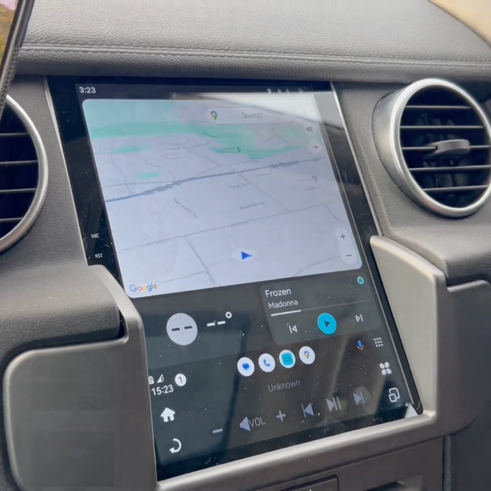 Tesla-style CarPlay Screens for Land Rover & Range Rover