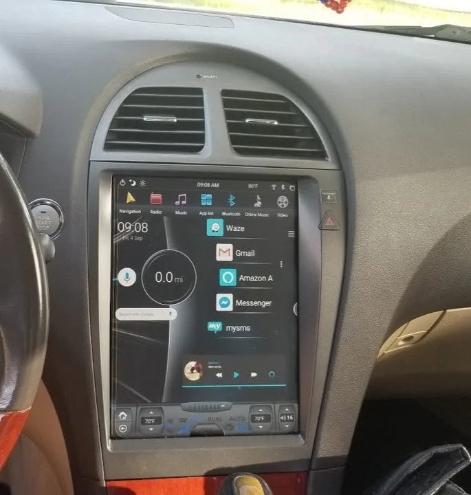 Lexus ES Tesla-style Apple Carplay Screen