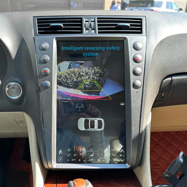 Lexus GS Tesla Screen