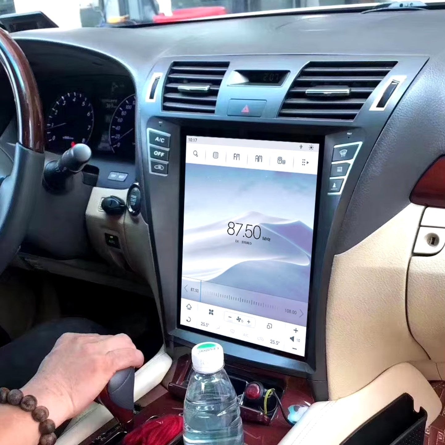 Lexus LS Tesla-style Screen 