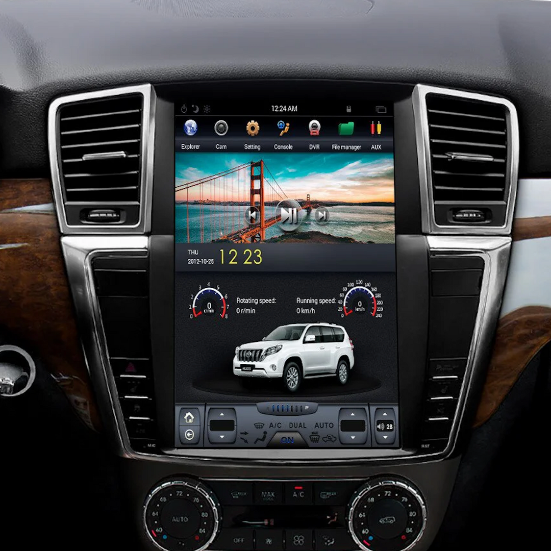 Mercedes ML Tesla-style Screen