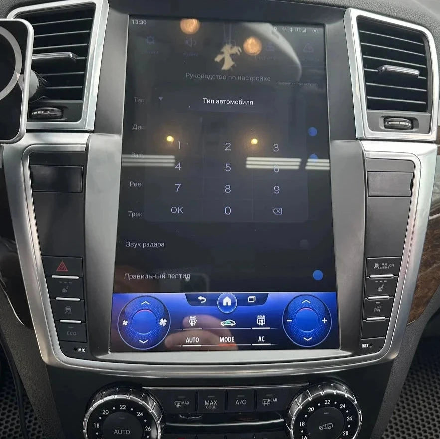 Mercedes ML Tesla-style Screen