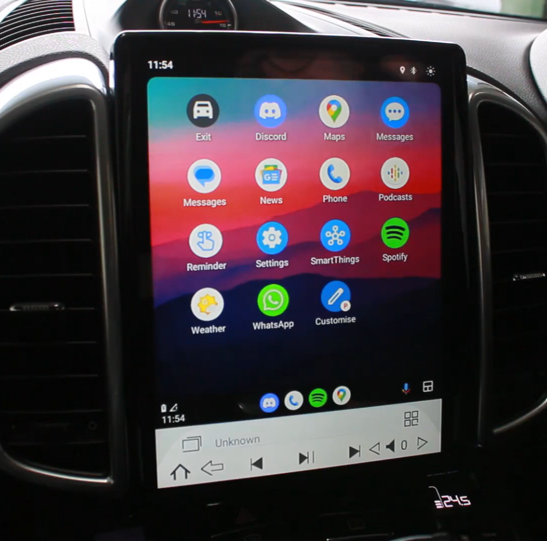 Porsche Cayenne Tesla Screen