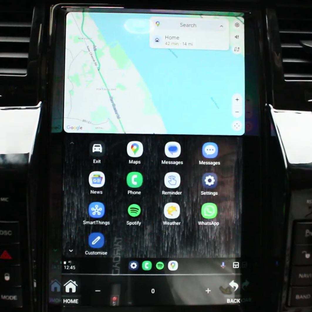 Range Rover Sport Tesla Screen