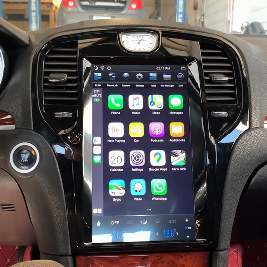 Chrysler 300C 2011-2022 | Tesla-style Apple Carplay Screen