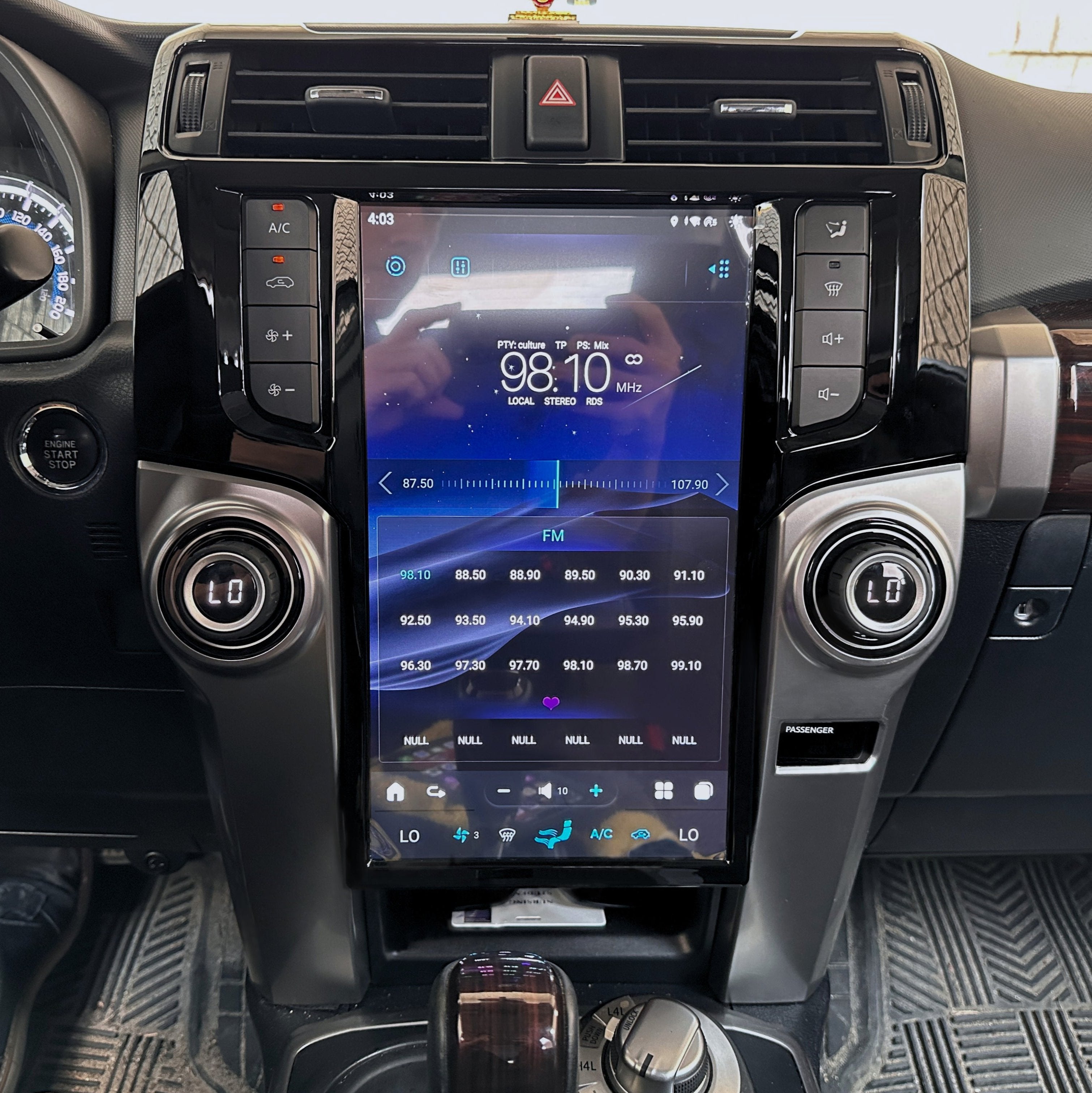 Tesla-style CarPlay Modules for Toyota | Merge Screens