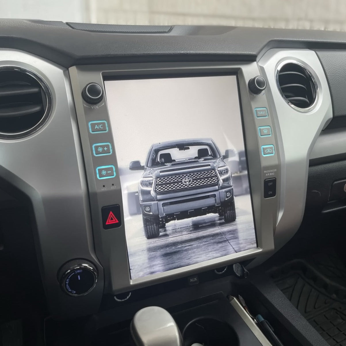 Toyota Tundra Tesla Screen