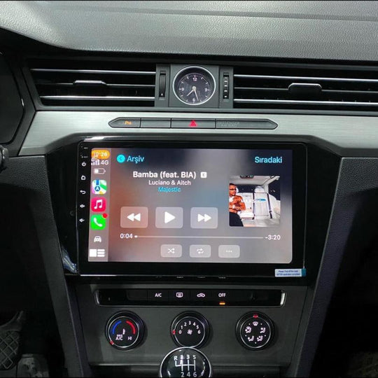 Volkswagen Passat Apple Carplay & Android Auto Screen