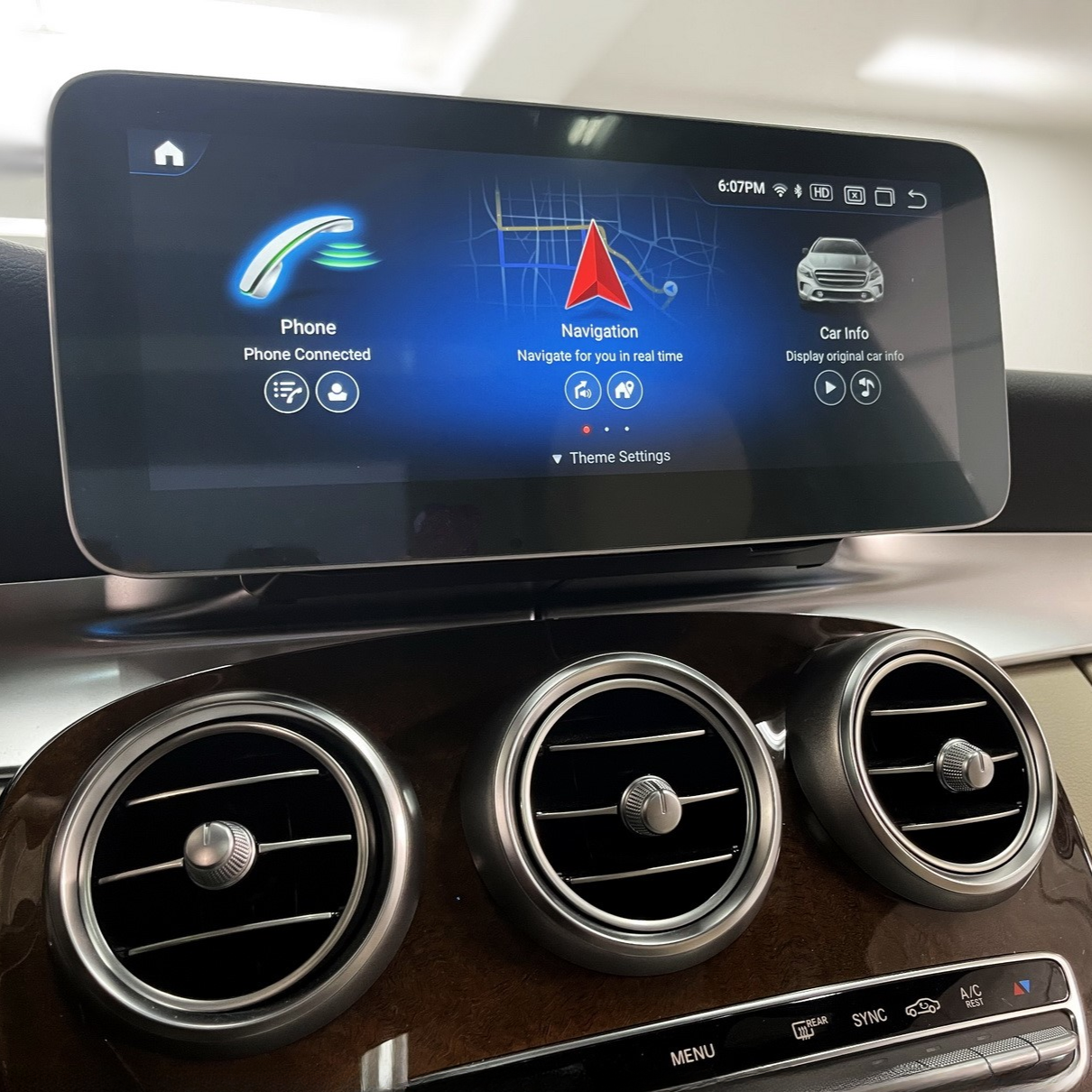 Mercedes GLC Apple Carplay & Android Auto Screen