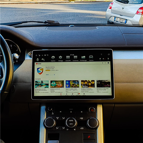 Installed Apple Carplay &amp; Android Auto Screen on an Range Rover Evo