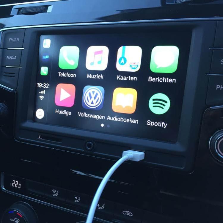 Installed Apple Carplay & Android Auto Module on an Volkswagen Golf