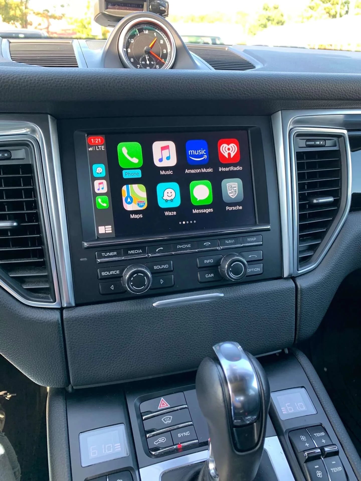 Installed Apple Carplay & Android Auto Module on an Porsche Macan