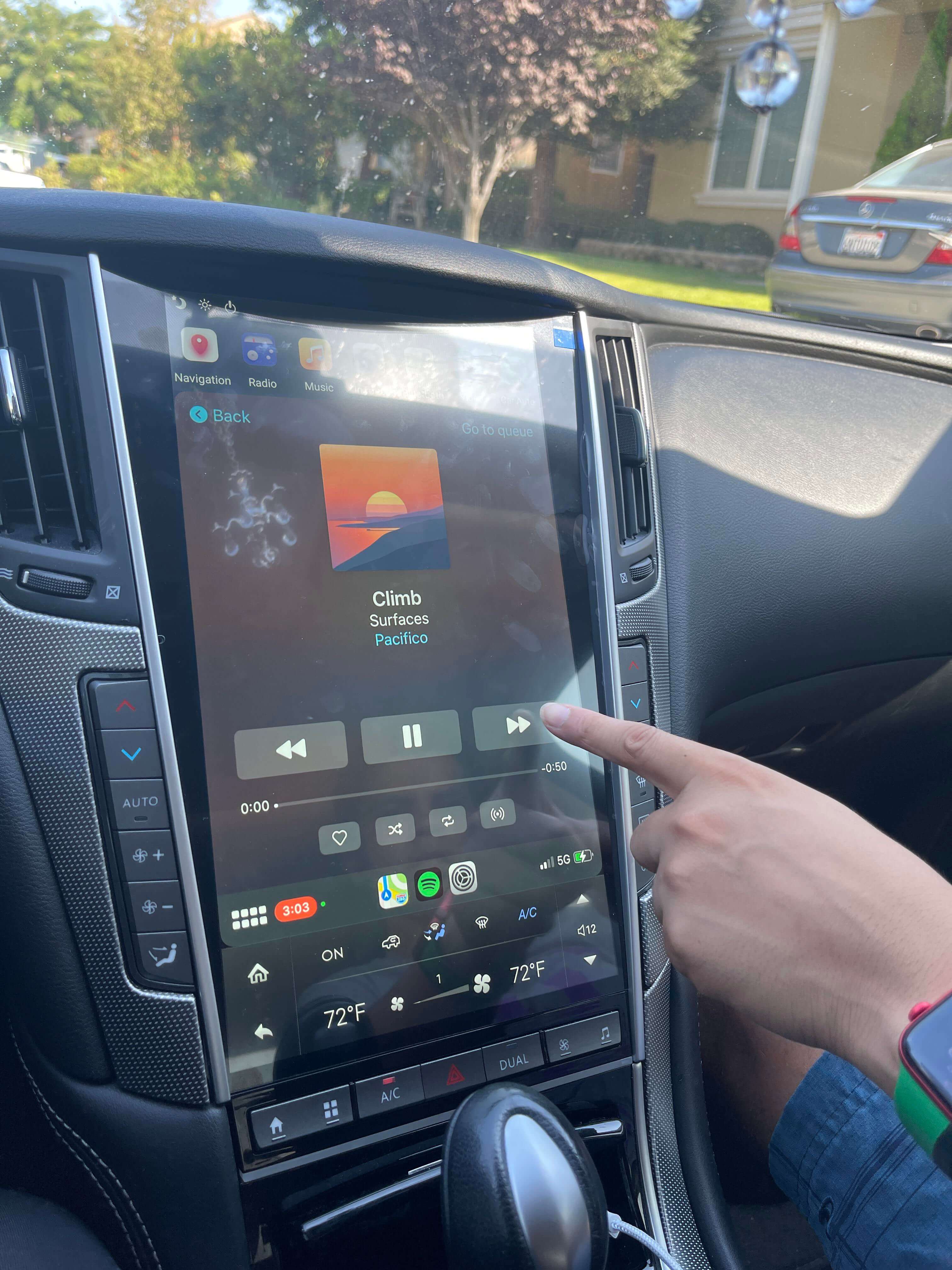 Infiniti Q60 Tesla Screen