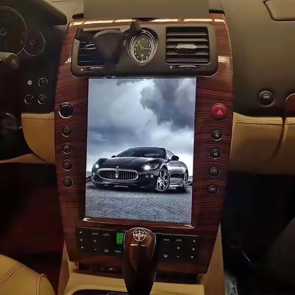 Tesla-Style Screen Carplay for Maserati Quattroporte
