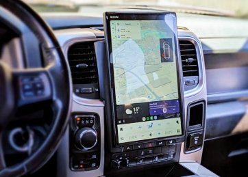 Elite screen showing navigation in a truck dash